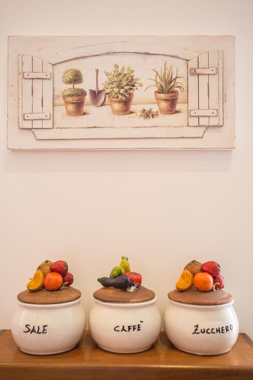 Appartamento La Finestra Su San Pietro Rome Room photo